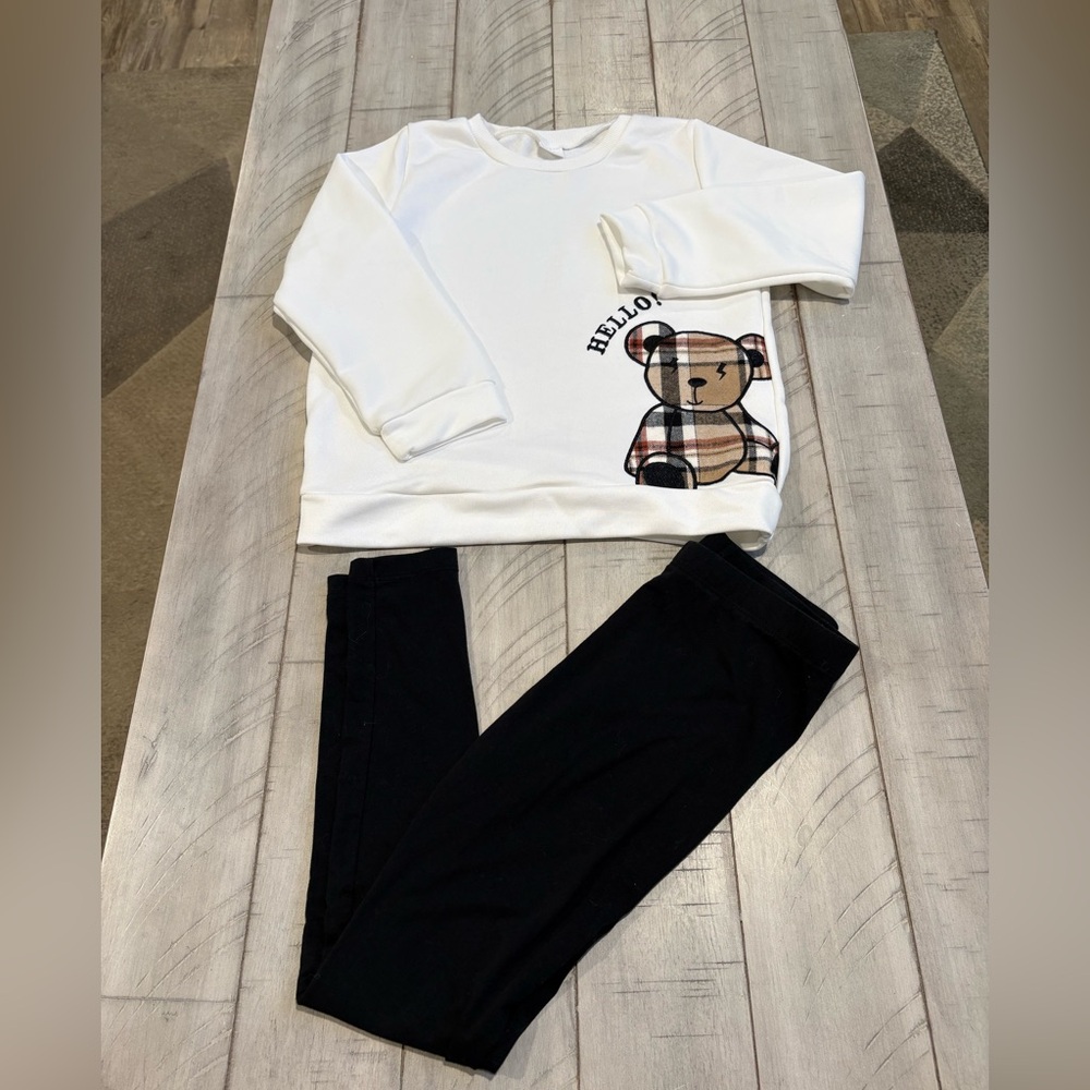 Girls Pair Of Black Leggings And a NEW No Tags Teddy Bear Sweatshirt Both Size 7